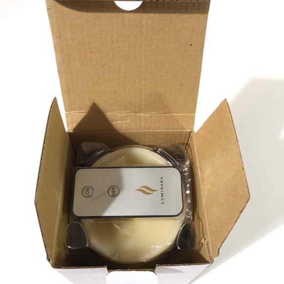 Luminara Flameless Vanilla Scented Candles Battery Operated Wax Ivory Remote 7" - Picture 4 of 5